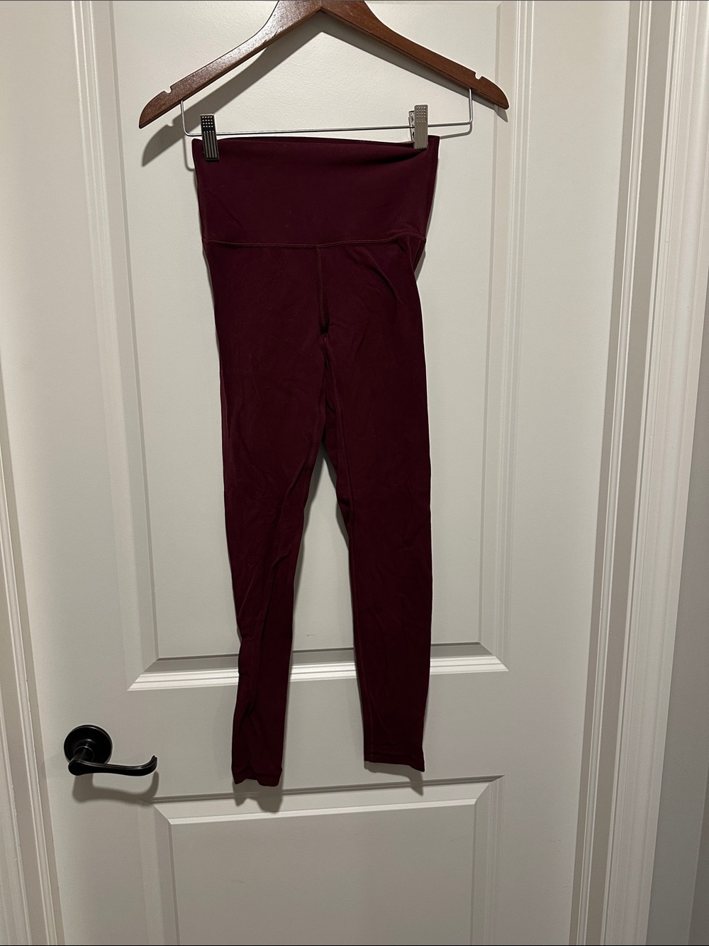 Ivivva girls size 10 High-Waist Leggings in Deep Burgundy